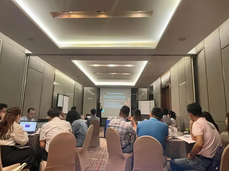 Đào tạo cán bộ nhân viên MobiFone